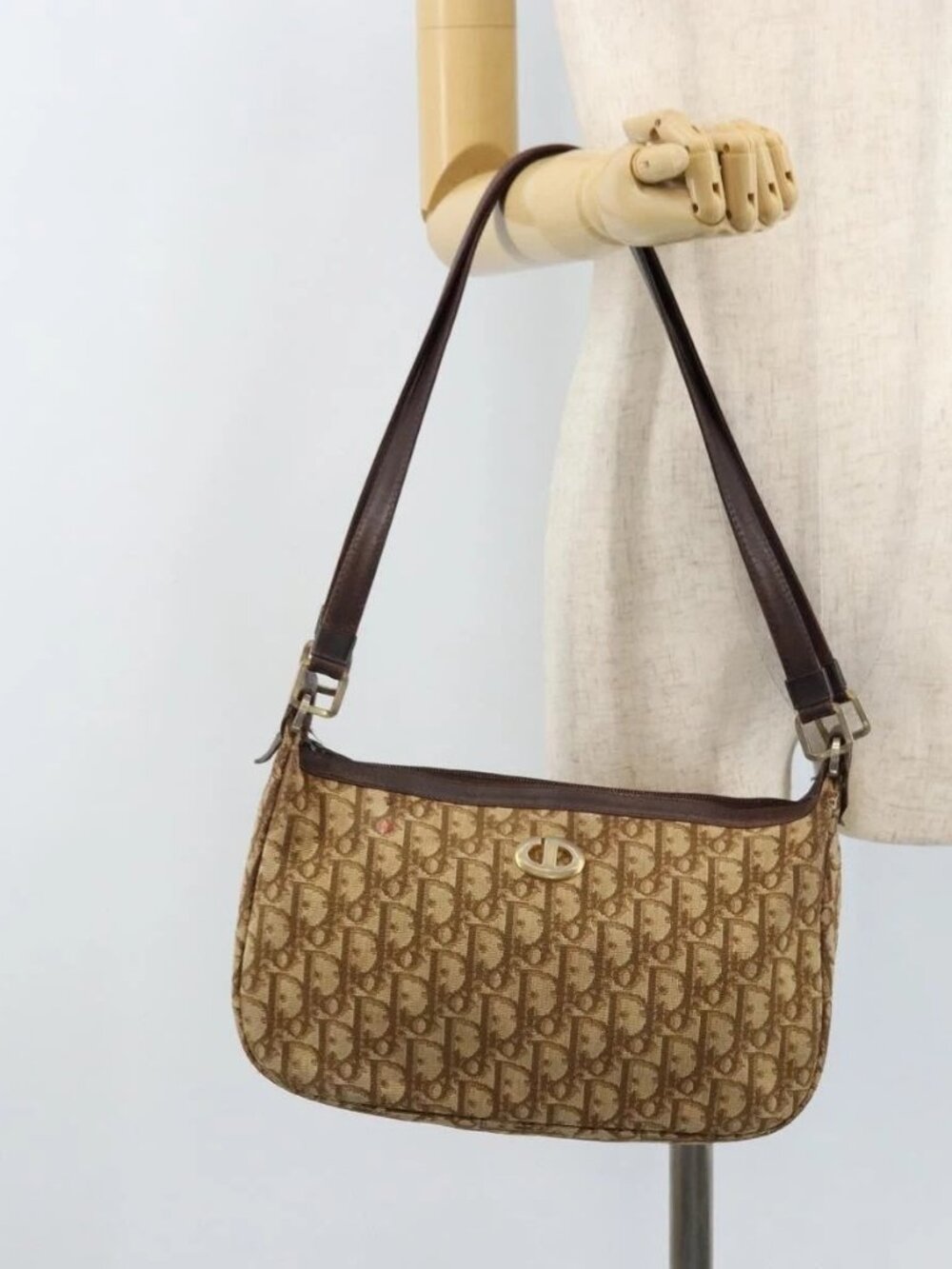 Christian Dior Trotter Canvas Shoulder Bag Beige Gold Auth bs33761